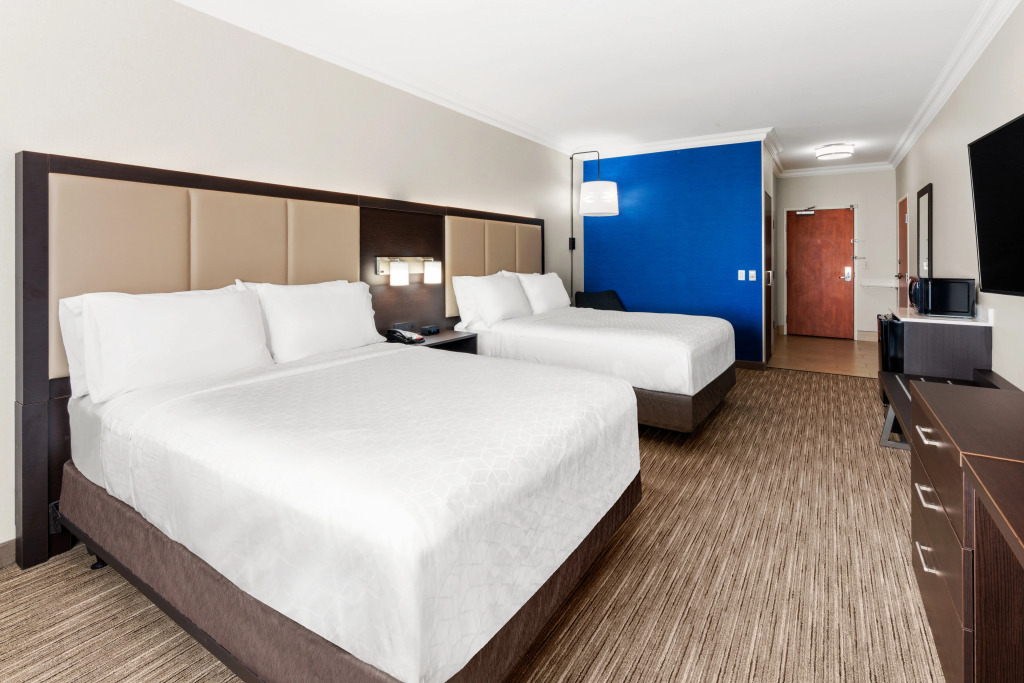 Holiday Inn Express & Suites Klamath Falls Central by IHG