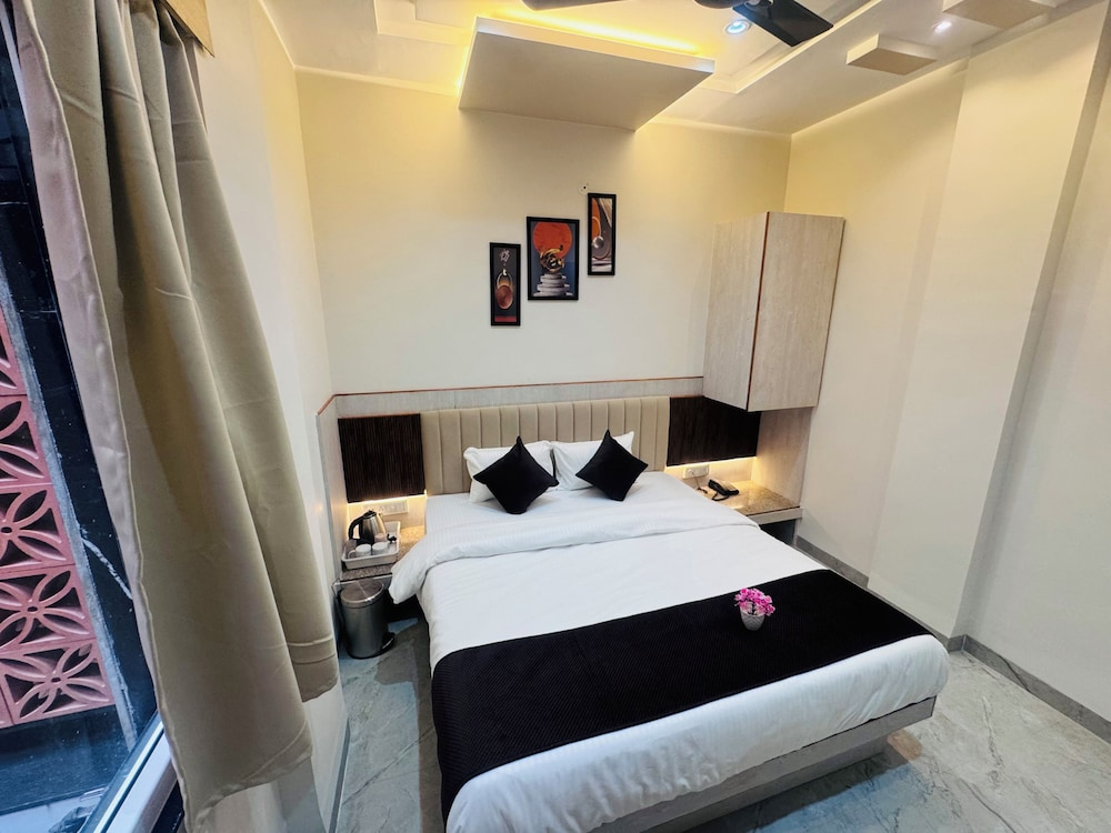 Hotel Purvi By Vilaasitaa Arvindo indore