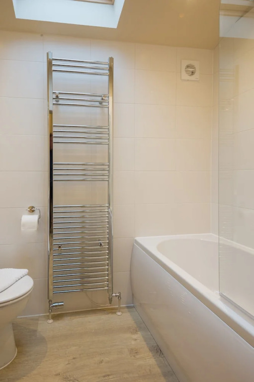 Tay Lodge, Sleep 6, Real log Stove, pet Friendly