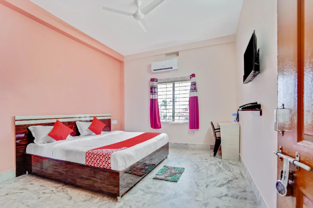 OYO 47605 Satya Homes