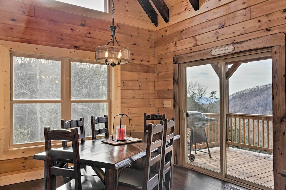 Hilltop Cabin on 5 Acres w/ Hot Tub & Waterfall!
