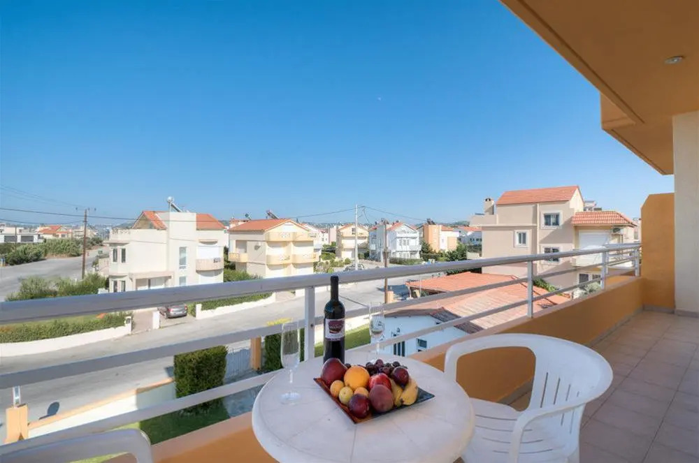 Eugenia Studios & Apartments