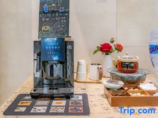Vienna 3 Best Hotel (Fenghuang Lvdu Store, East South Second Ring Road, Shijiazhuang)