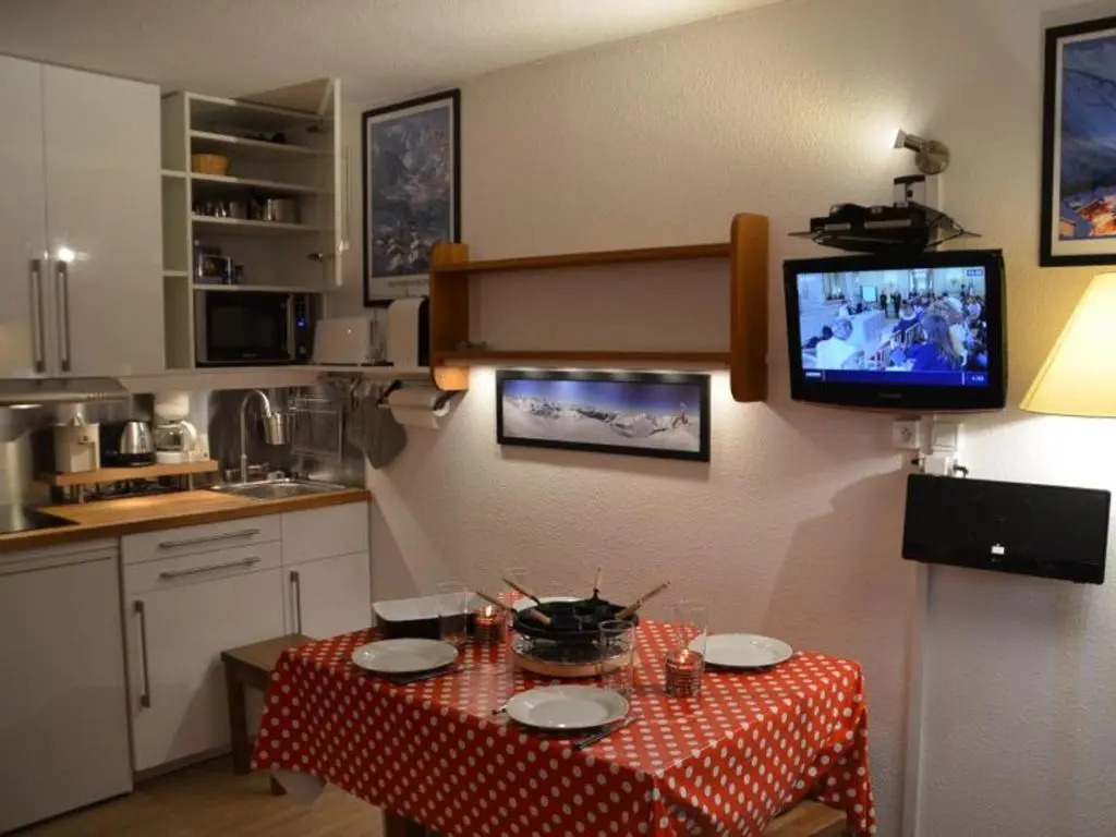 Appartement Les Menuires, 1 pièce, 3 personnes - FR-1-452-281