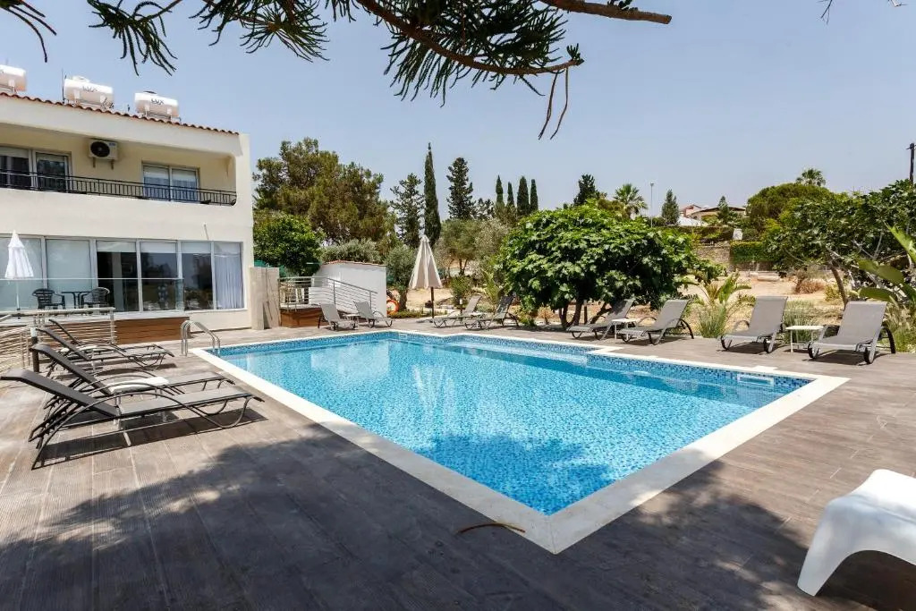 Sea Breeze Apartments - 3 Bedroom Apartment