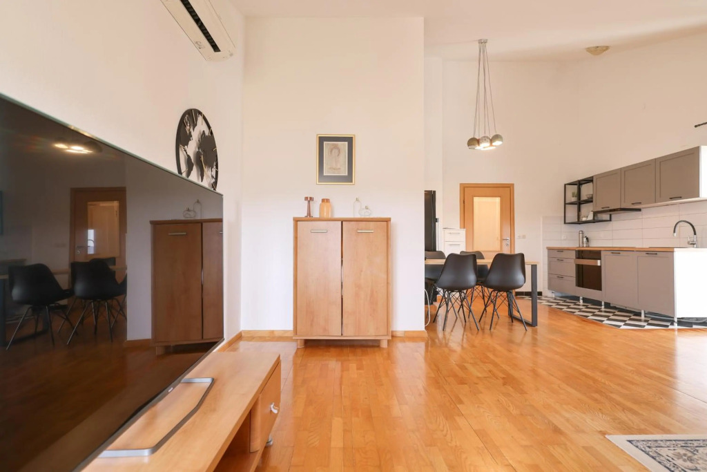 Apartments and a Room Ina