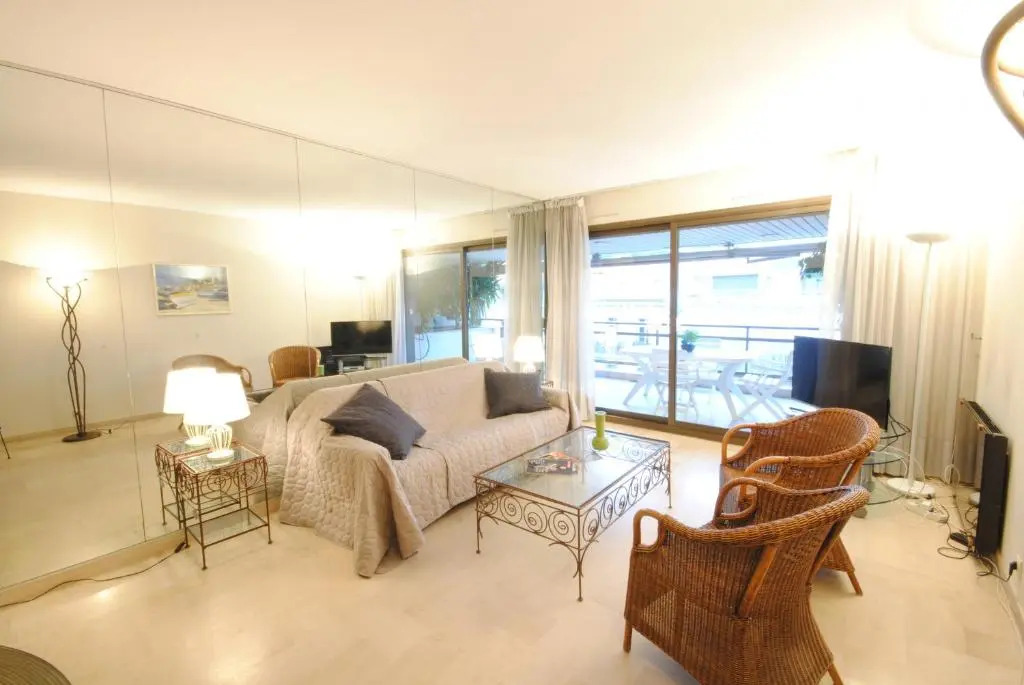 Residence Gray d'Albion 2P BLA584