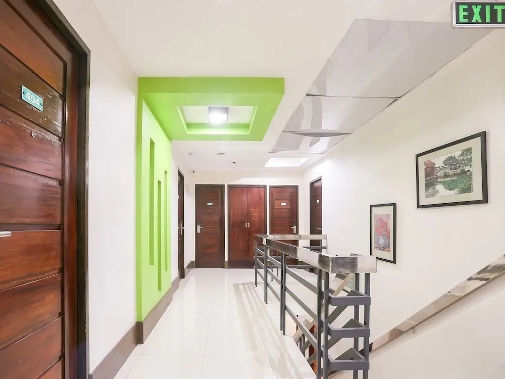 OYO 392 Midcon Apartelle