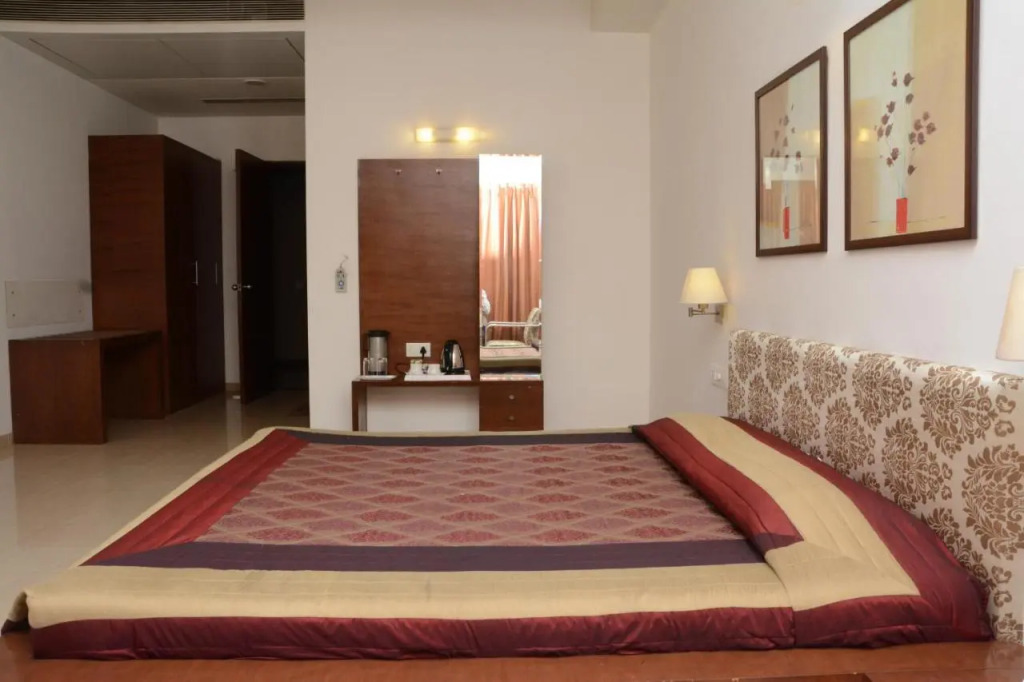 Hotel Platinum Inn
