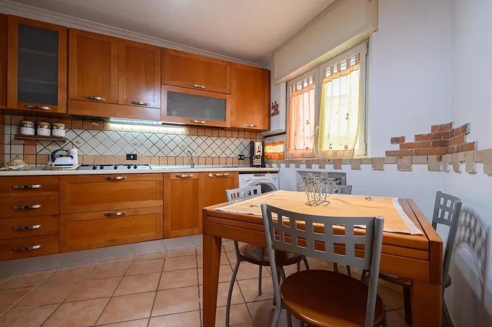 Via M Guadagno n 32 in Napoli