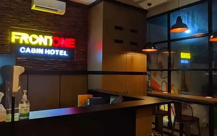 Front One Budget Semarang