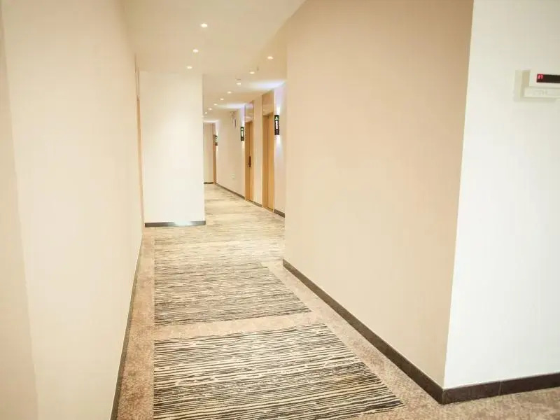 GreenTree Inn Express Nantong Development Zone Guibiyuan