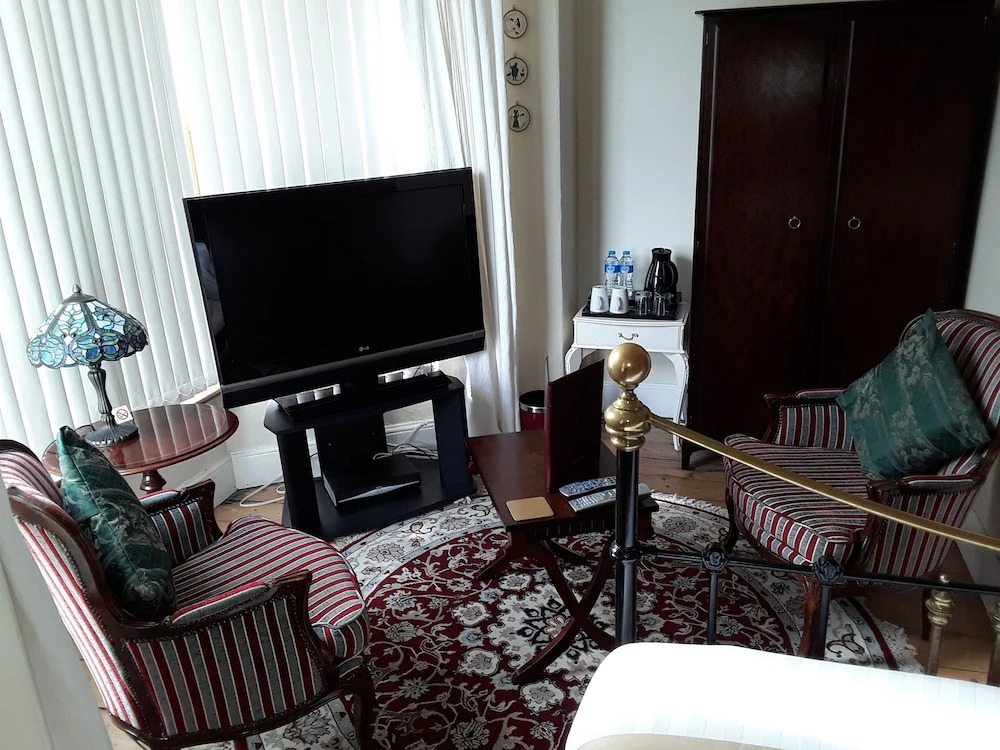 Somerdale Bed and Breakfast