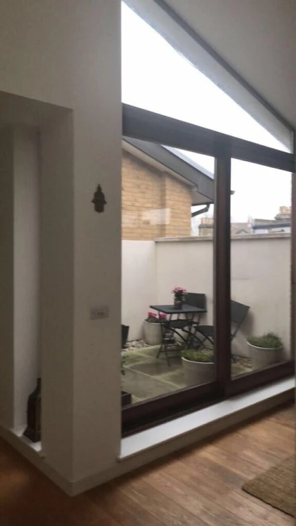 Zulu Mews