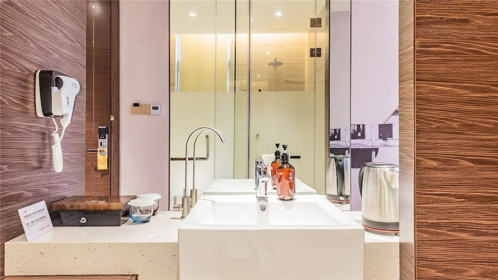 Ceramik Hotel Wanda Branch