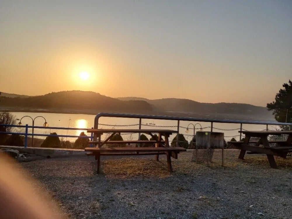 Taean Red Pension