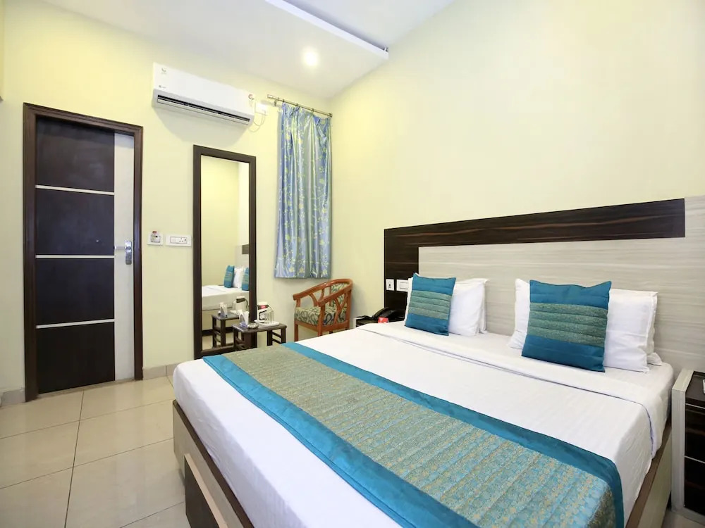 OYO 3025 Hotel Amaze