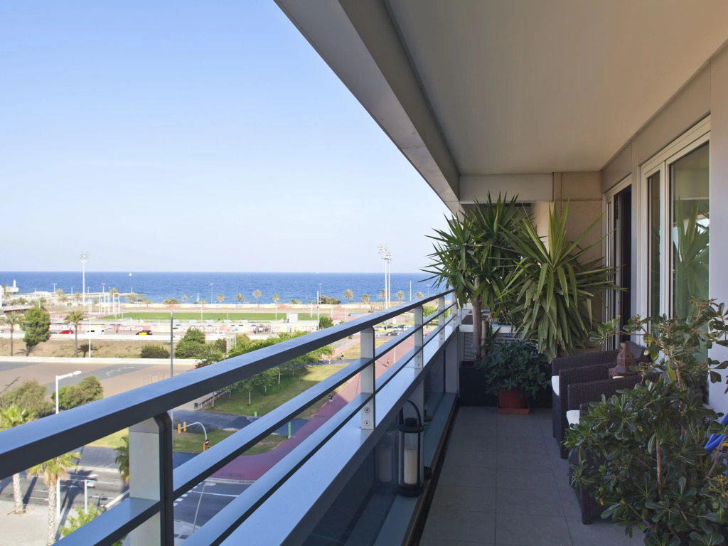 UD Apartments - Luxury Beach Apartment with Terrace