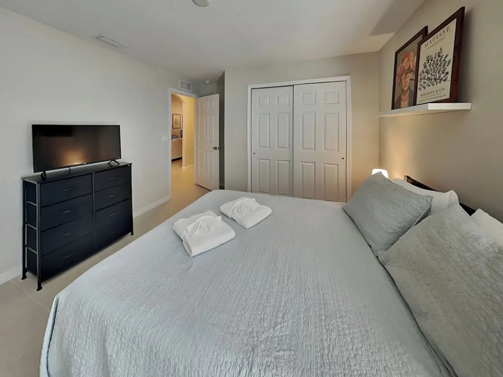 Sea Breeze Lake Villa B by Distinctive Beach Rentals