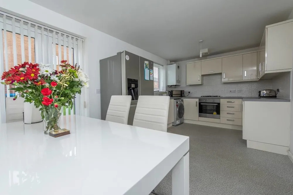 Superb Home With Free Parking - Man City Stadium