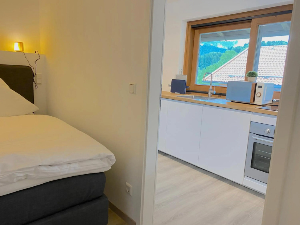 Großzügige Ferienwohnung am Tegernsee mit Südbalkon und Wallbergblick