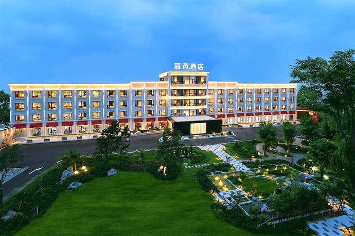 Radisson RED Beijing Universal Resort