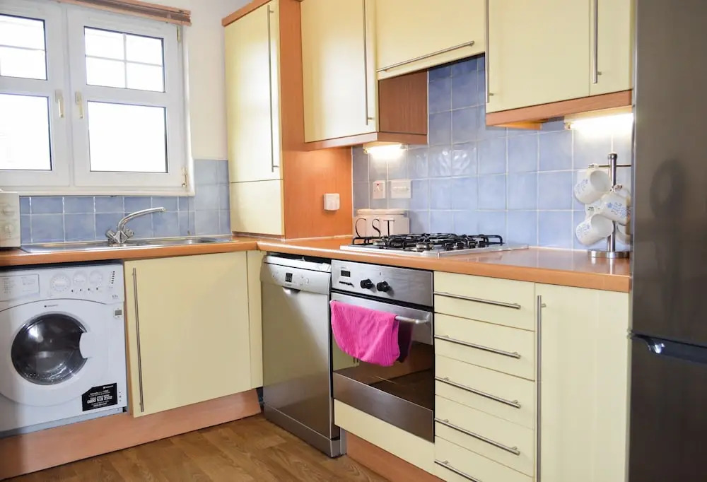Attractive 3 Bedroom Flat in Central Haymarket