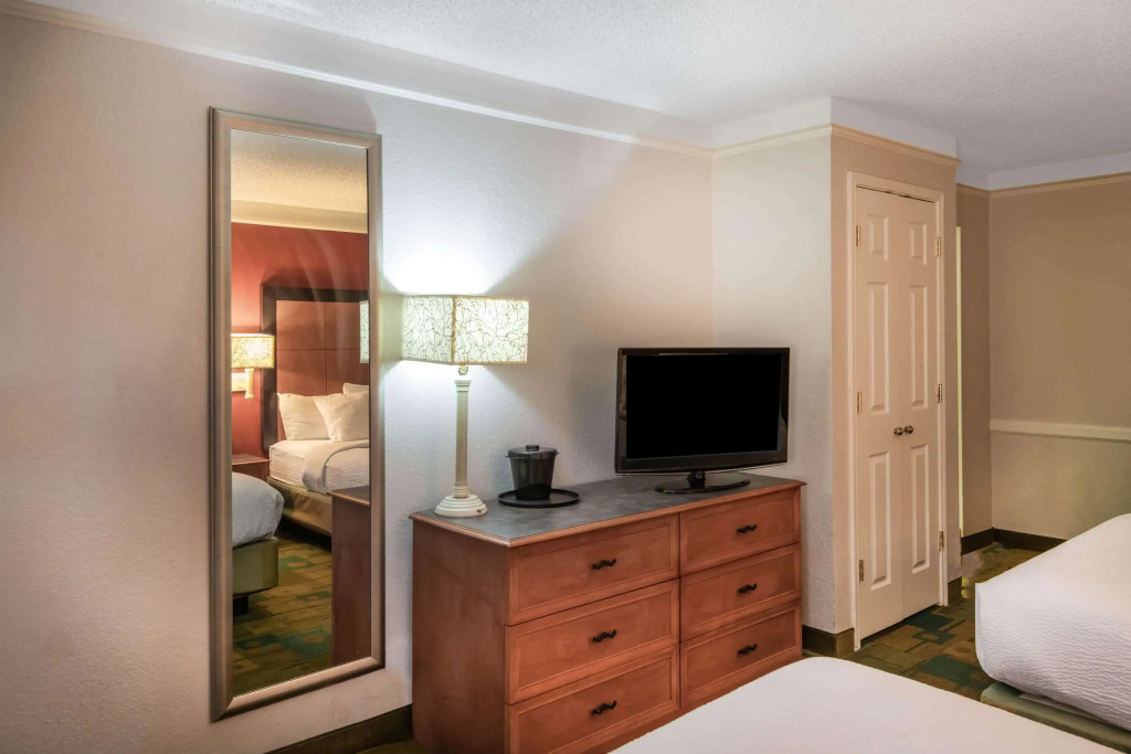 La Quinta Inn by Wyndham Colorado Springs Garden of the Gods
