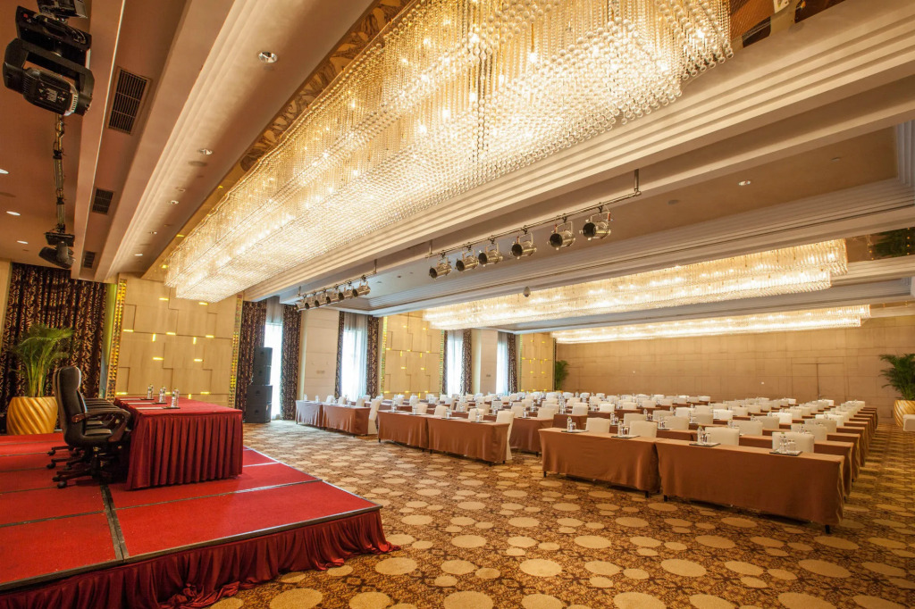 Holiday Inn Beijing Focus Square by IHG
