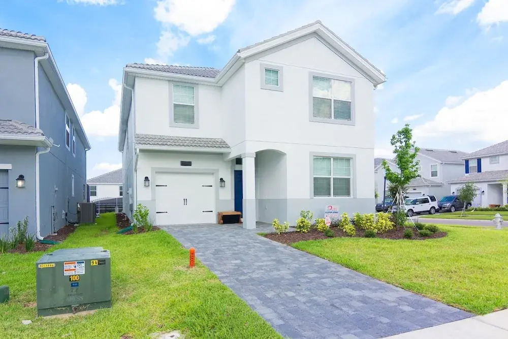 Amazing Vacation Single Home with private pool CG1593
