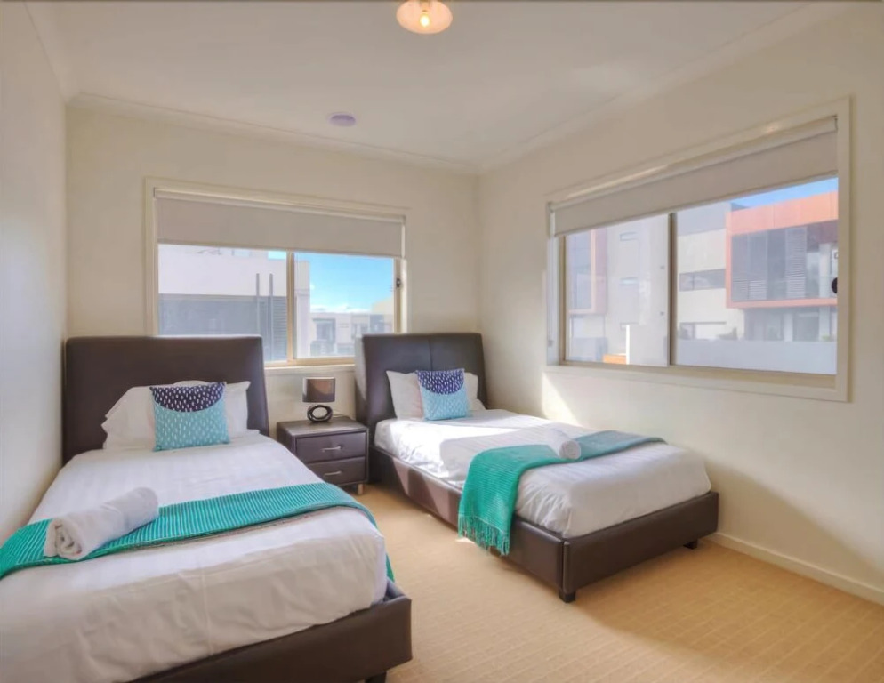 Wyndham Harbour Villa - Melbourne