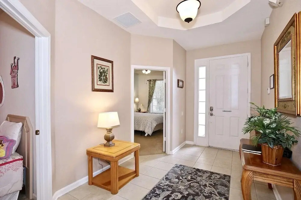2627 Windsor Hills