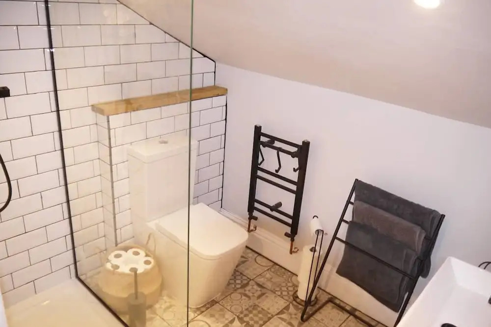 3 Floors Loft 2mins to Train Patio Parking