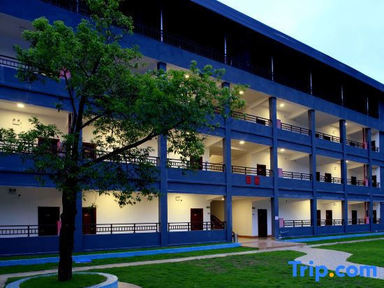 Yingxi Tangquan Resort