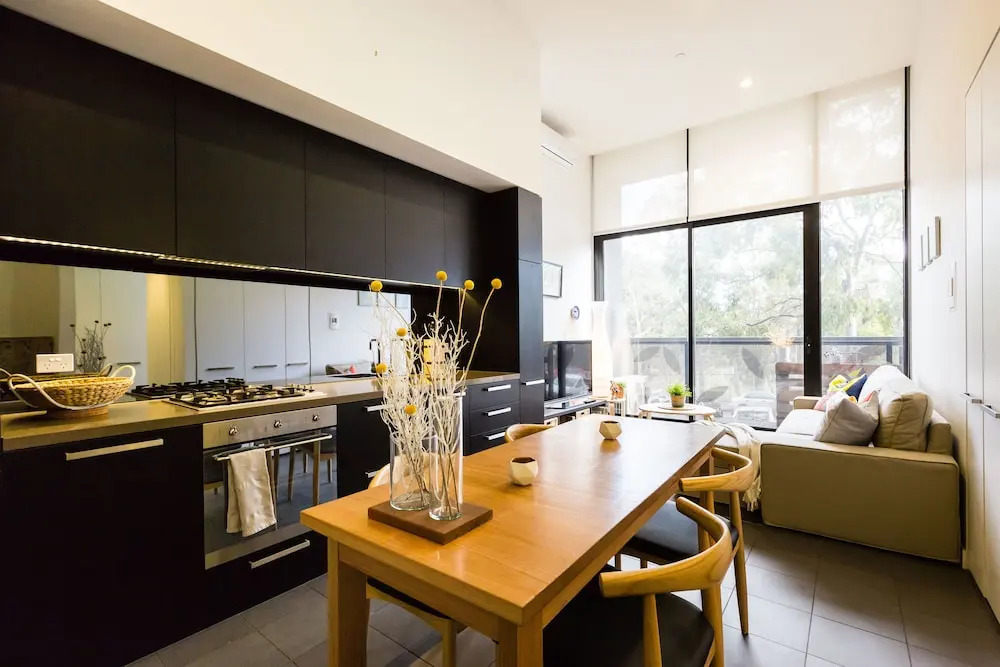 GEORGE, 1BDR North Melbourne Apartment