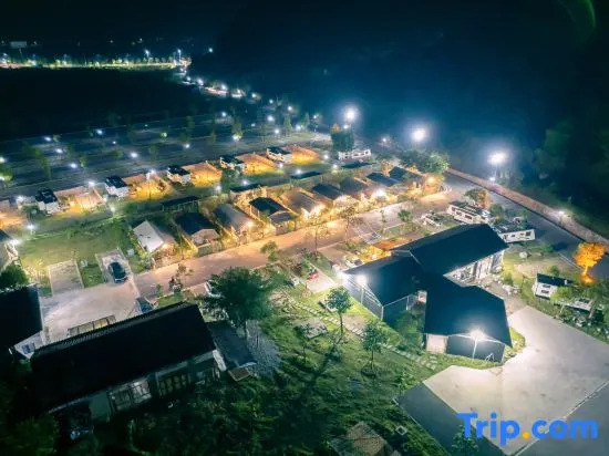 Huangyao Ancient Town RV Travel Homestay