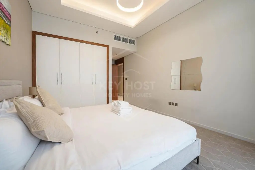 KeyHost - Regent Court JVC - KG30