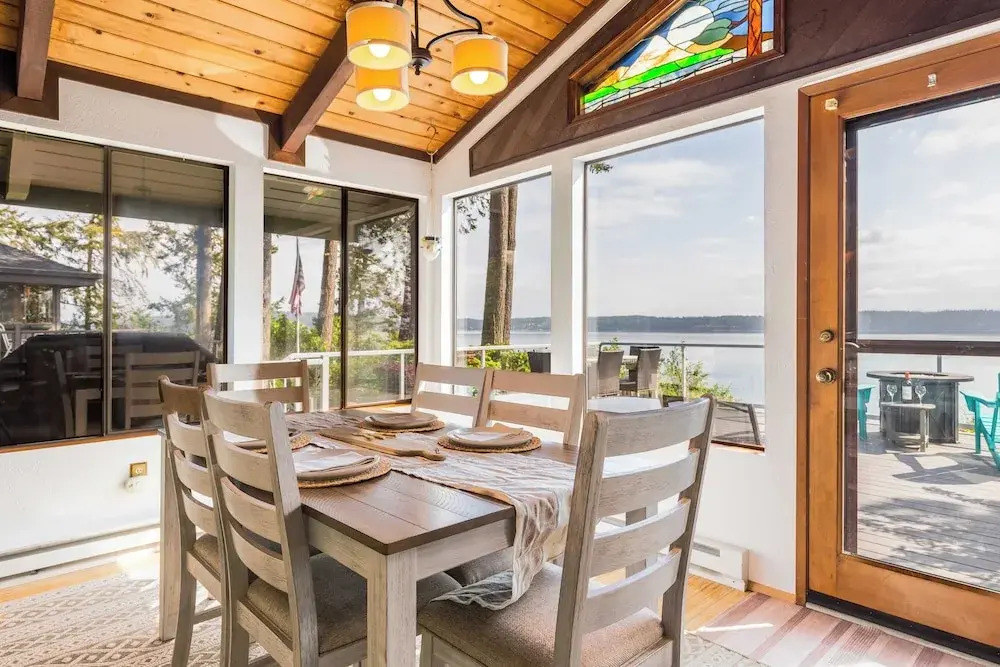 Whidbey Island Waterfront Home With Hot Tub & Sunset Views Saratoga Vista by Avantstay