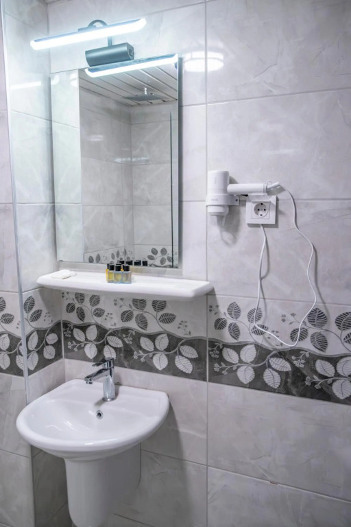 Mustis Royal Plaza Hotel