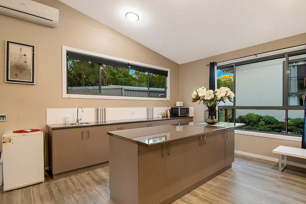 A PERFECT STAY - Lennox Unique Coastal Retreat