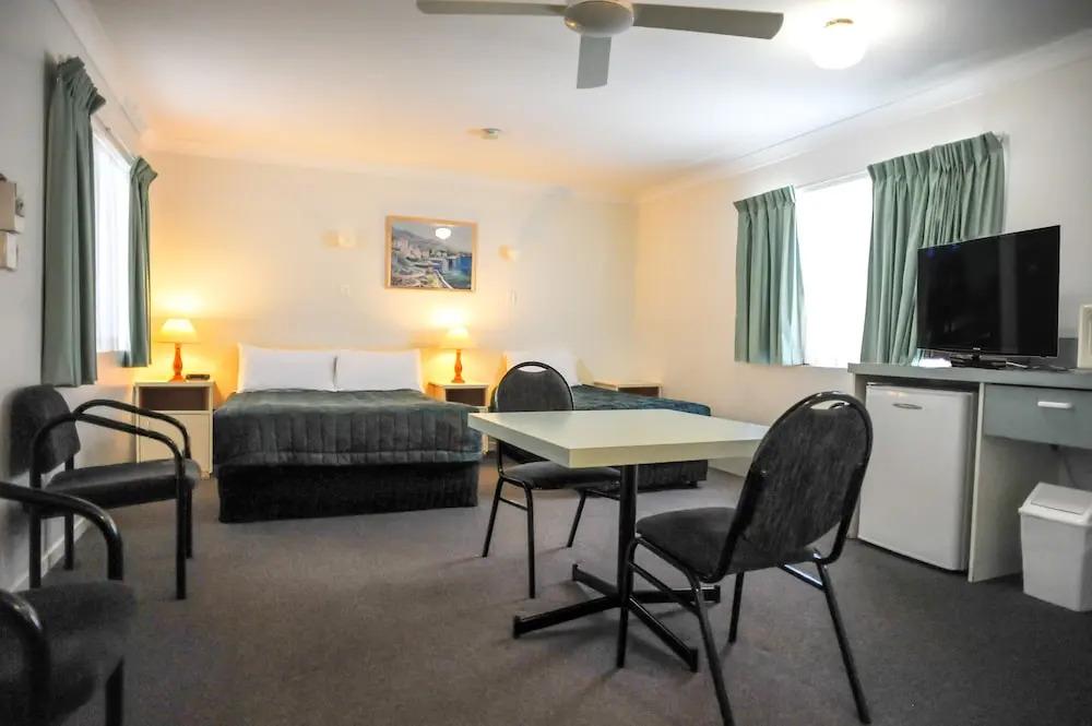 Southport Motel & Apartments