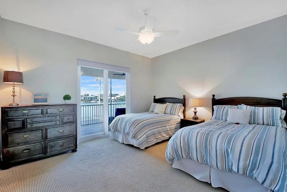 SMARCO919 5 Bedroom Holiday Home by Marco Naples Vacation Homes