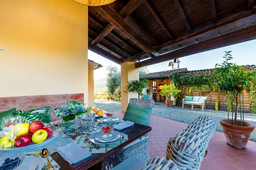 Amore Farmhouse Retreat