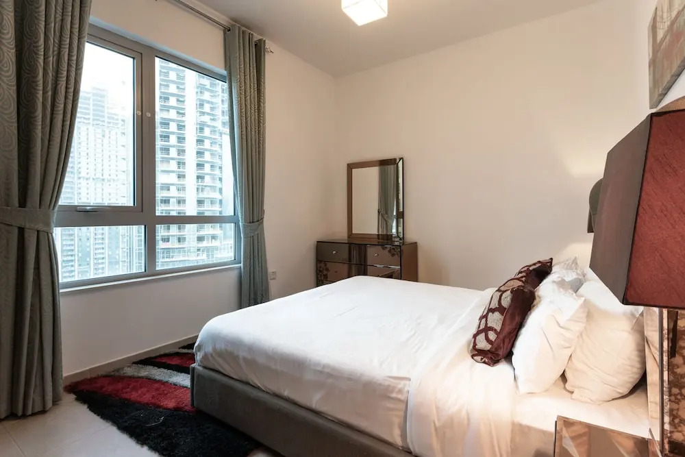 One Perfect Stay - Residence 1