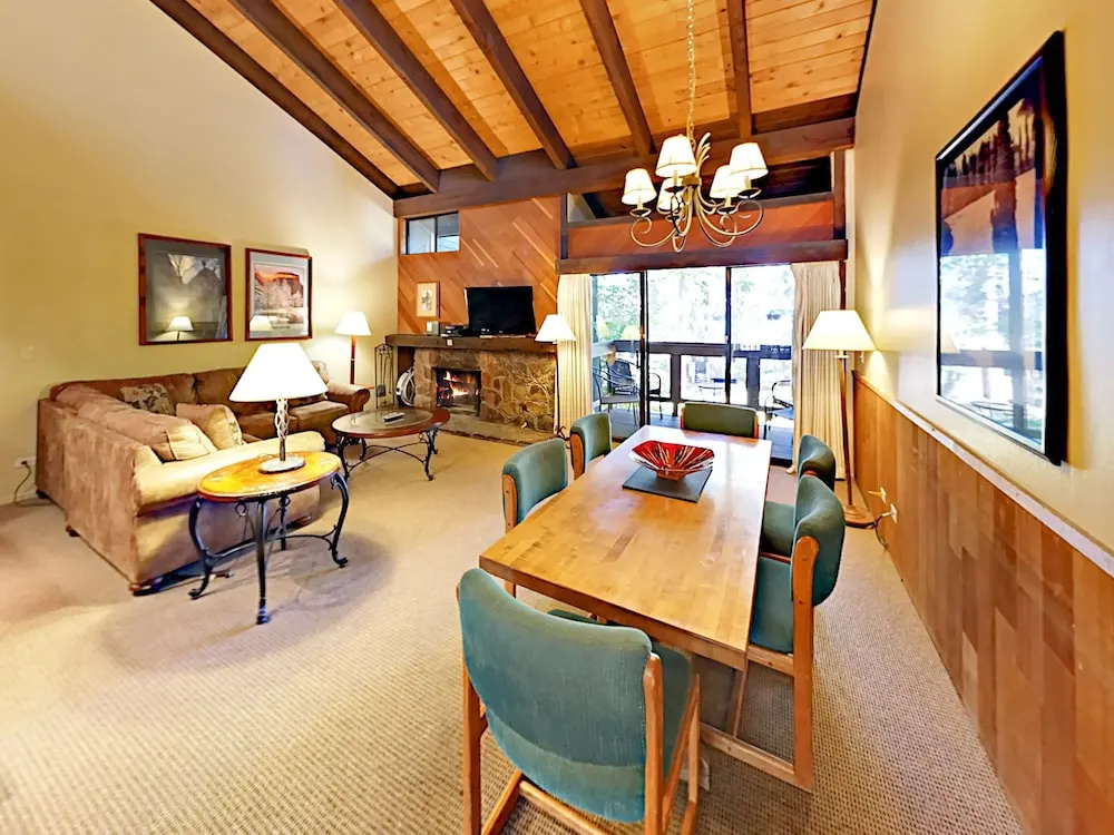 Lake Tahoe Condo #503 2 Bedrooms 2 Bathrooms Condo