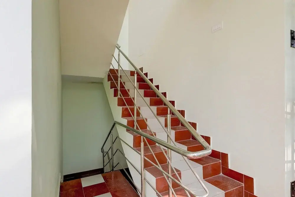 Fabhotel Dream Inn Mogappair East