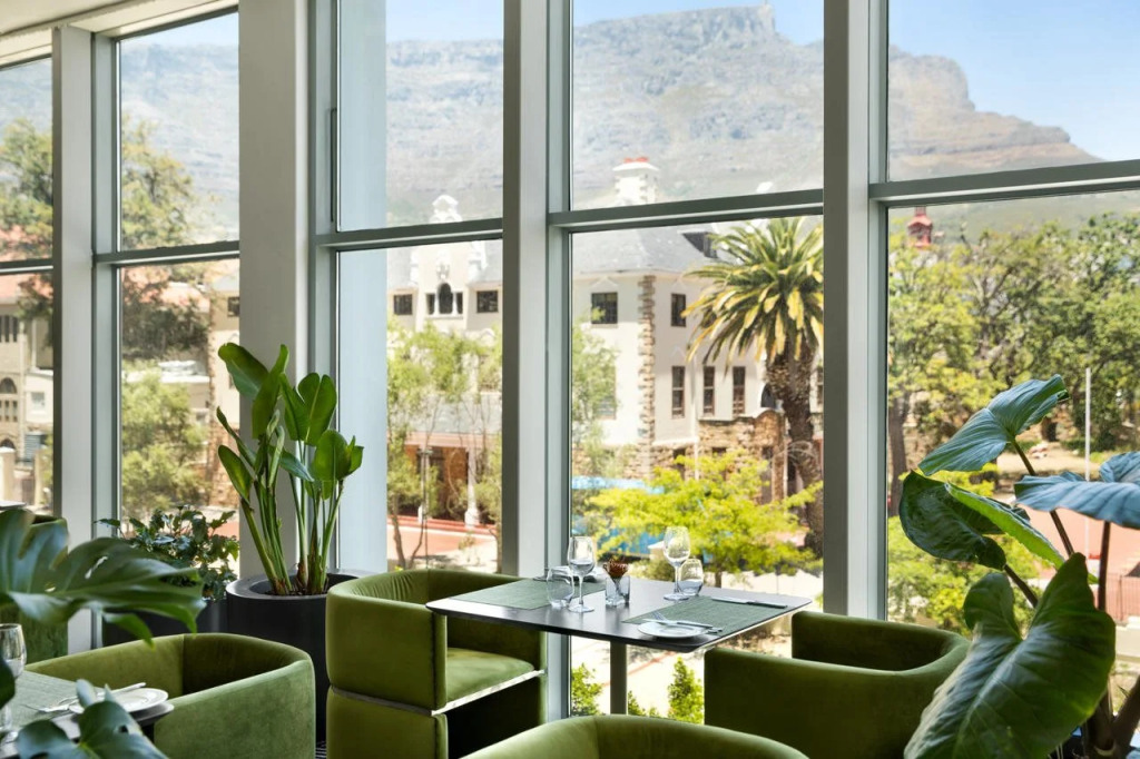 The Capital 15 on Orange Hotel & Spa