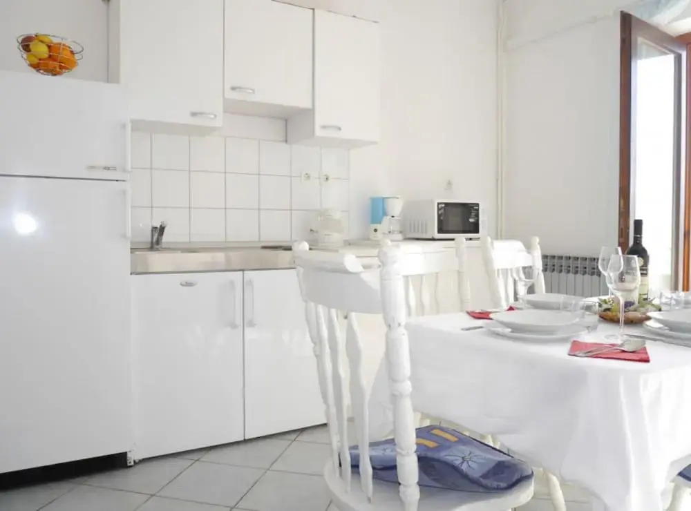 Dugi Rat Seaside Apartments