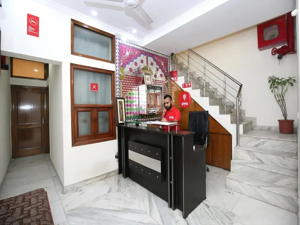 OYO Flagship 2431 Hotel Skylark