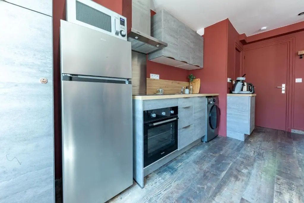 NOUVEAU - T2 Industriel - Quartier historique - WiFi - Parking - Netflix